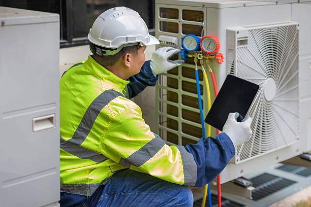 Professional Hvac technician working in Blissfield, MI